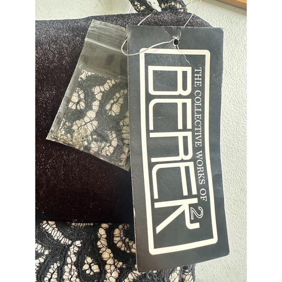 Vintage Christmas Stocking Collective Works Berek 2 Lady of Peace Black Lace 19" - Picture 6 of 7